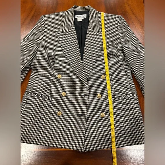 Black & White Houndstooth Ladies Blazer, size 12P - Picture 6 of 6